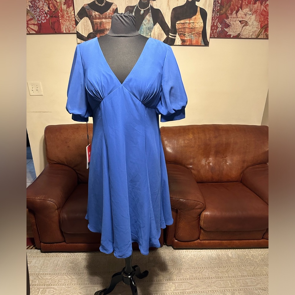 NWT JJS HOUSE WEDDING & SPECIAL OCCASION A-LINE V-NECK CHIFFON EVENING D…